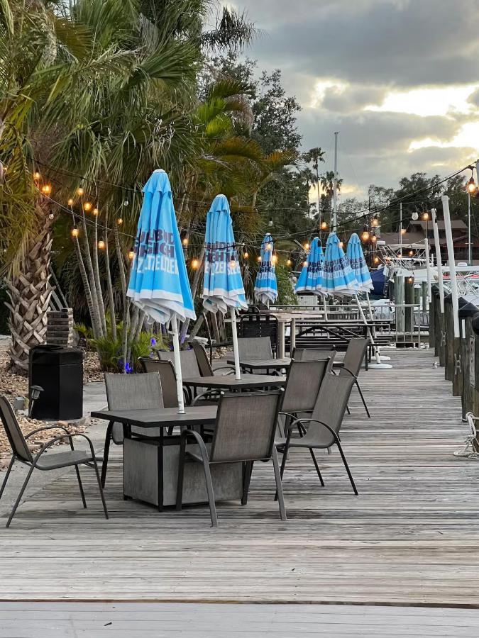 Marina Vibes - Sarasota Hotel South Bradenton Exterior photo