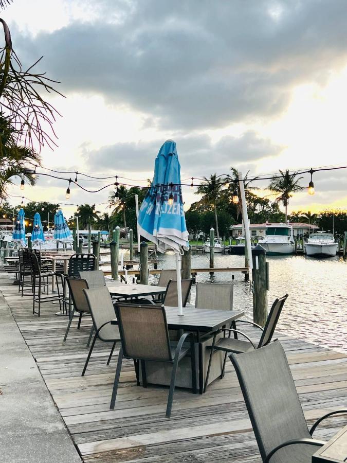 Marina Vibes - Sarasota Hotel South Bradenton Exterior photo
